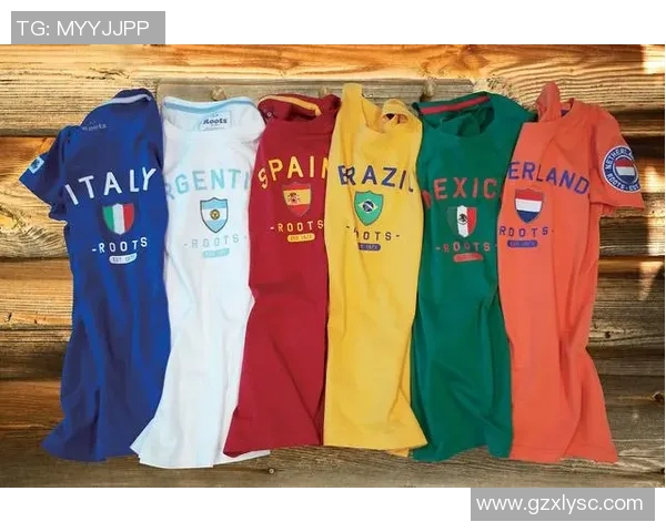 荷兰足球明星佩戴眼镜的时尚风潮与运动表现的完美结合