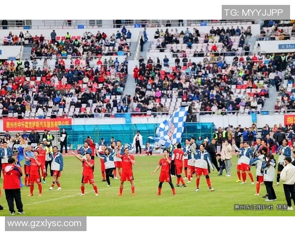 与足球明星同场竞技的难忘经历与成长故事 与足球明星同场竞技的难忘经历与成长故事